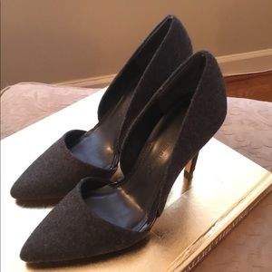 Banana Republic ADELIA heel in Gray Wool Size 7